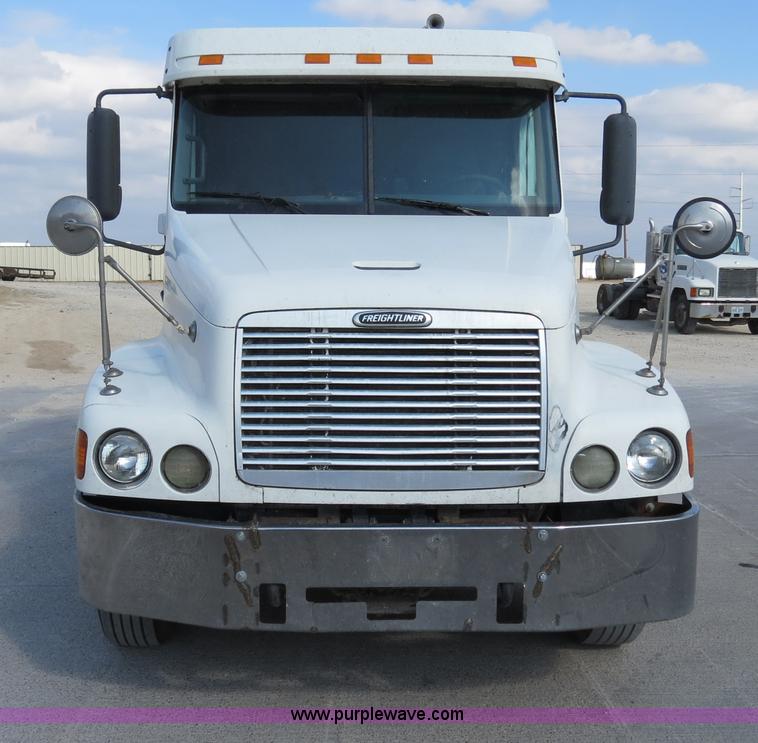 image for item B4603 2003 Freightliner ST120 semi truck