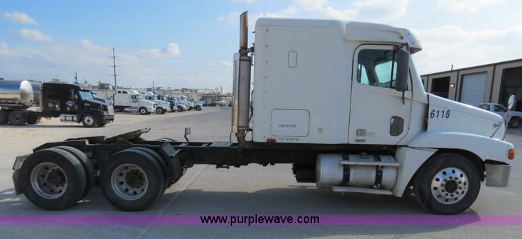 image for item B4603 2003 Freightliner ST120 semi truck