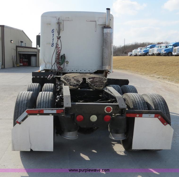 image for item B4603 2003 Freightliner ST120 semi truck