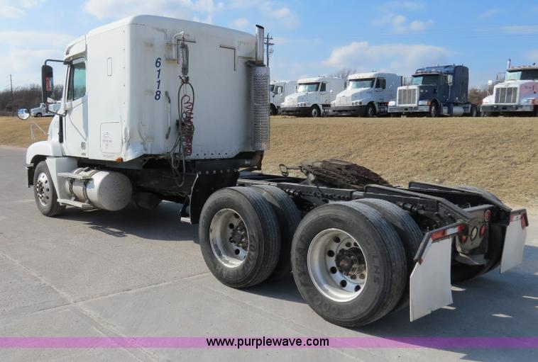 image for item B4603 2003 Freightliner ST120 semi truck