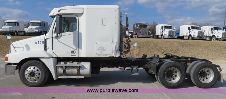 image for item B4603 2003 Freightliner ST120 semi truck