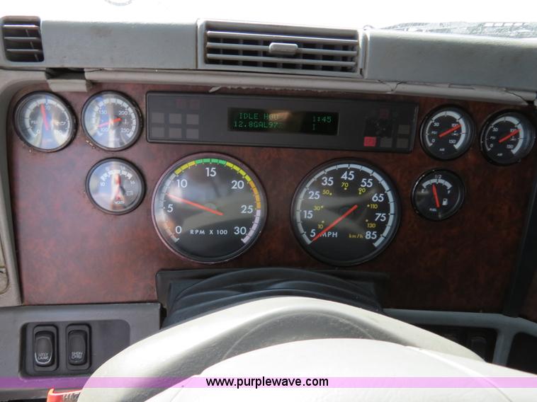 image for item B4603 2003 Freightliner ST120 semi truck