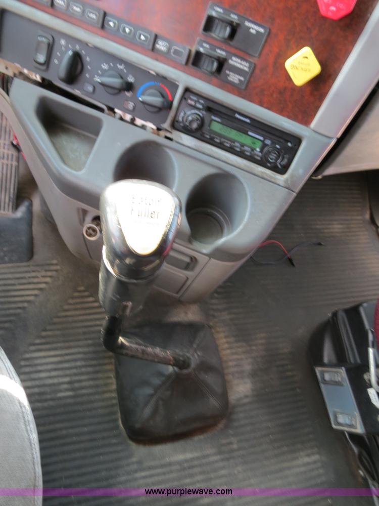 image for item B4603 2003 Freightliner ST120 semi truck