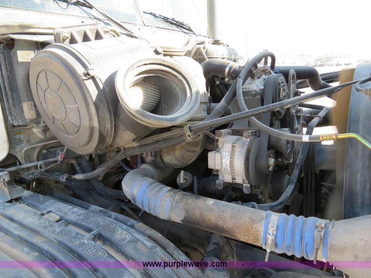 image for item B4603 2003 Freightliner ST120 semi truck