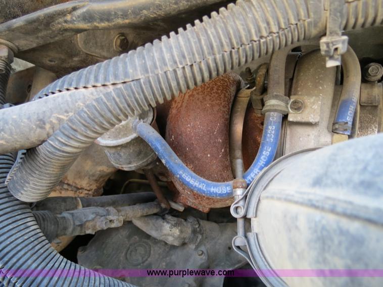 image for item B4603 2003 Freightliner ST120 semi truck