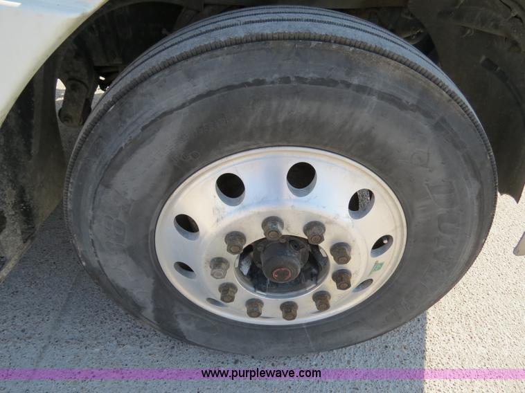 image for item B4603 2003 Freightliner ST120 semi truck