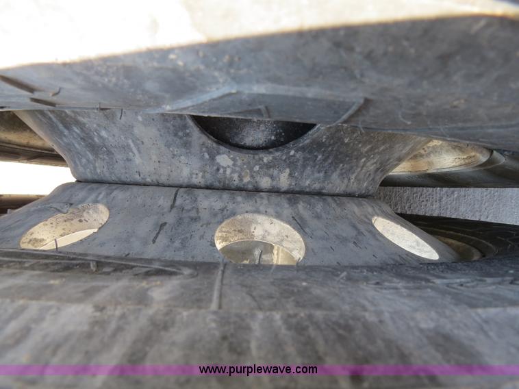 image for item B4603 2003 Freightliner ST120 semi truck