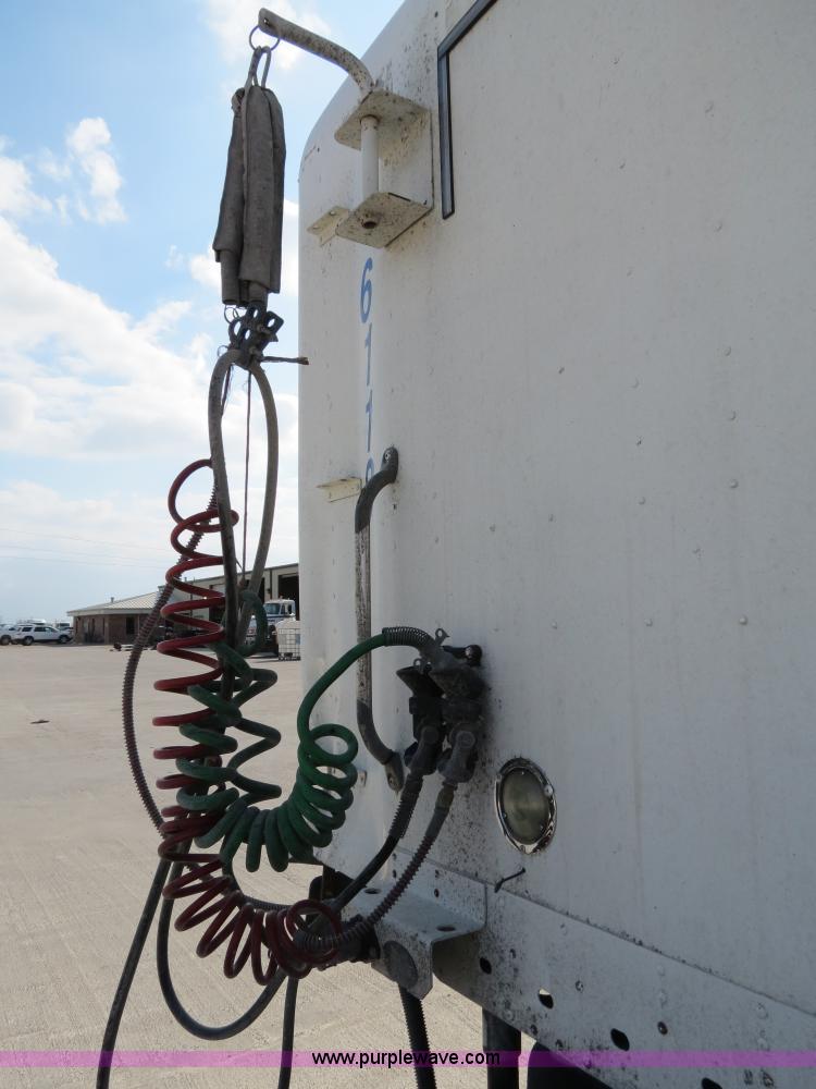 image for item B4603 2003 Freightliner ST120 semi truck