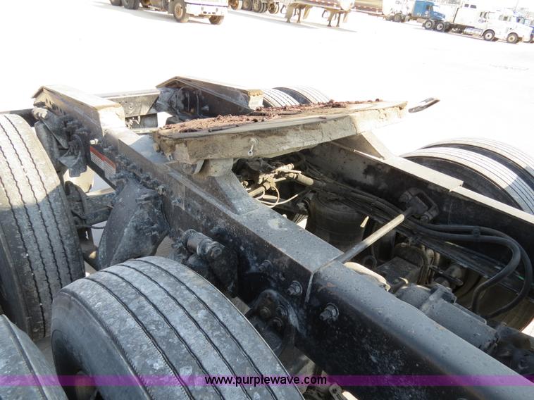 image for item B4603 2003 Freightliner ST120 semi truck