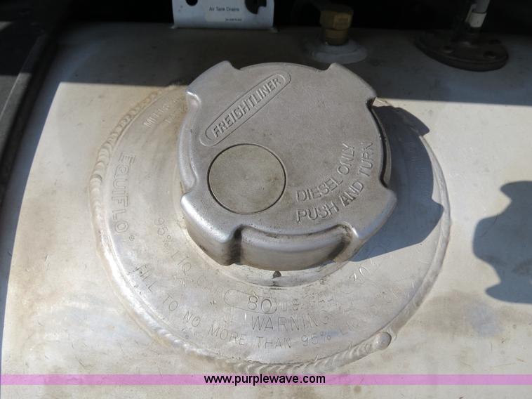 image for item B4603 2003 Freightliner ST120 semi truck