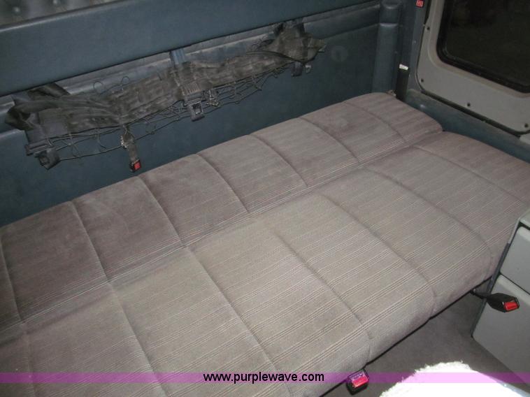 image for item B5340 1997 Kenworth T600 semi truck