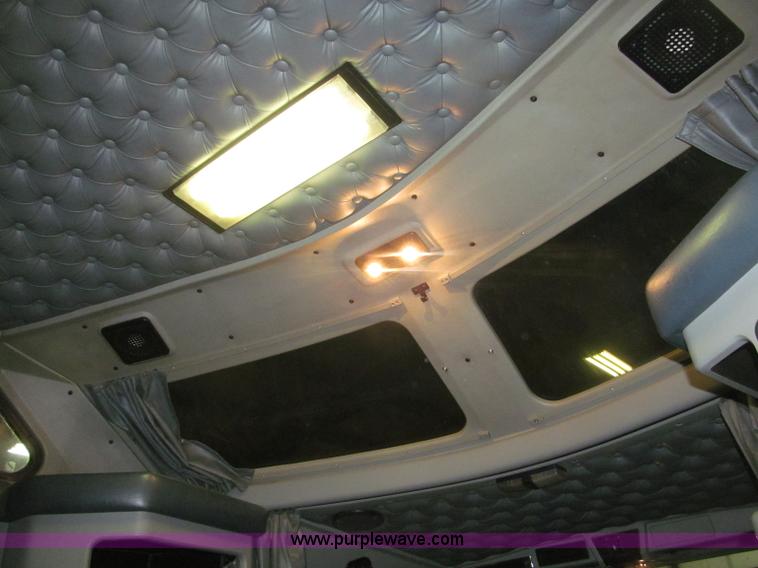 image for item B5340 1997 Kenworth T600 semi truck