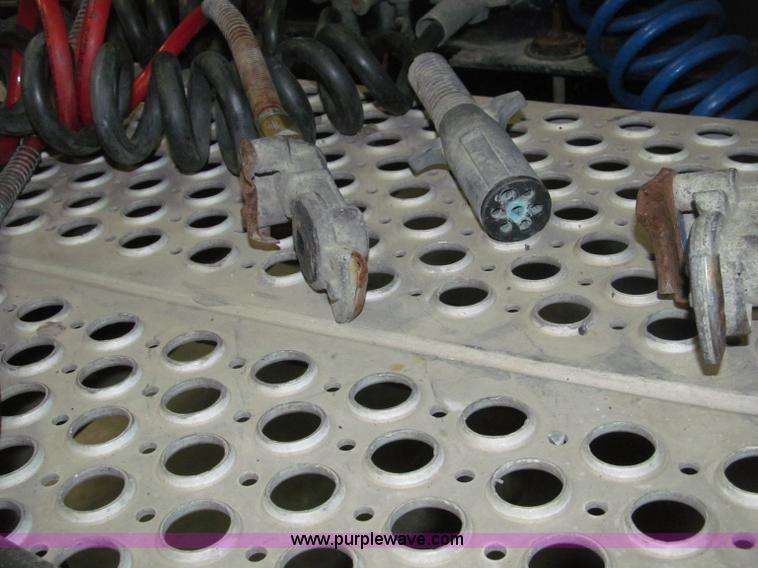 image for item B5340 1997 Kenworth T600 semi truck