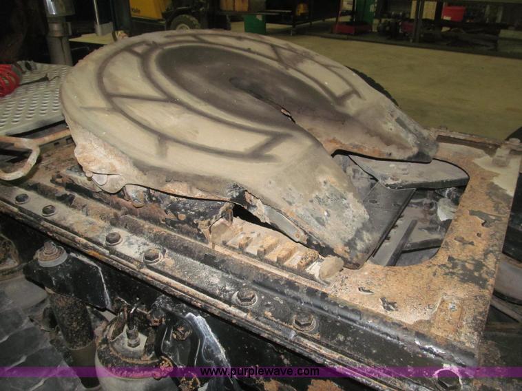 image for item B5340 1997 Kenworth T600 semi truck