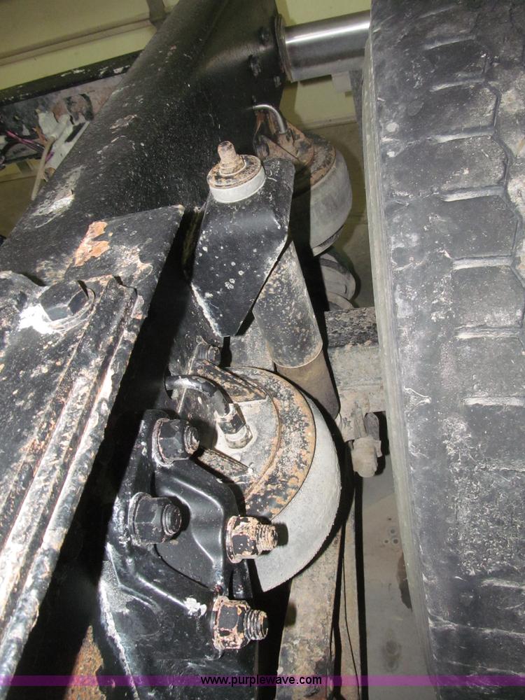 image for item B5340 1997 Kenworth T600 semi truck