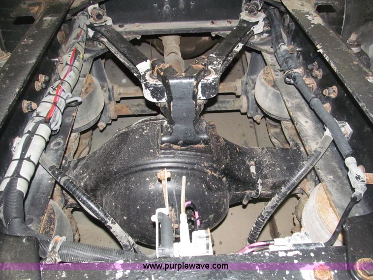 image for item B5340 1997 Kenworth T600 semi truck