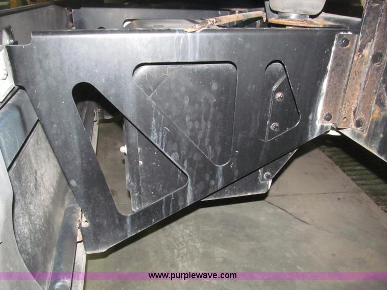 image for item B5340 1997 Kenworth T600 semi truck