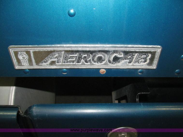 image for item B5340 1997 Kenworth T600 semi truck