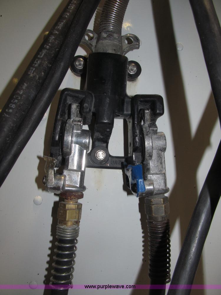 image for item B5342 1995 Freightliner FLD120 semi truck