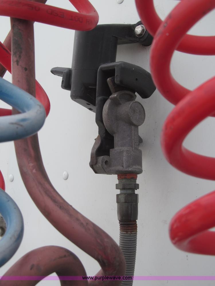 image for item B5345 1995 Freightliner FLD112 64ST semi truck