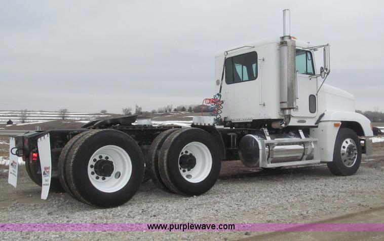 image for item B5348 1998 Freightliner FLD120 day cab semi truck