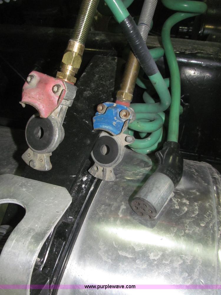 image for item B5348 1998 Freightliner FLD120 day cab semi truck