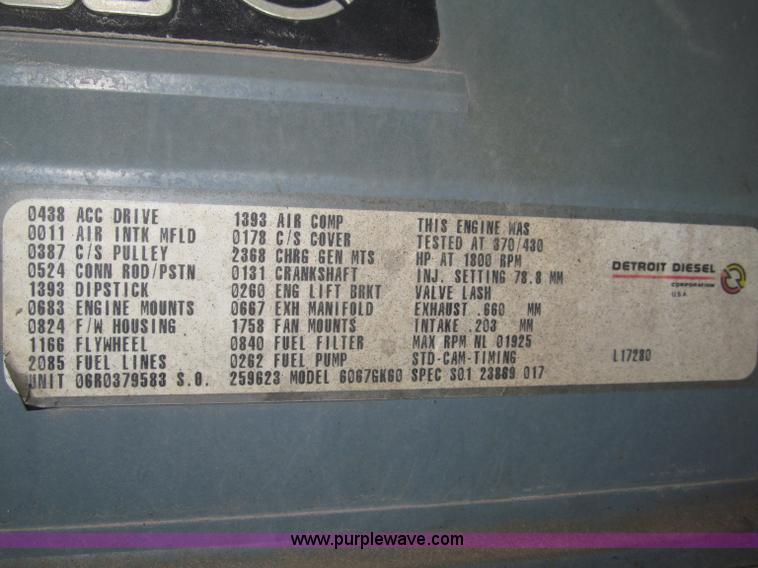 image for item B5348 1998 Freightliner FLD120 day cab semi truck