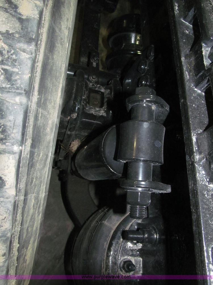 image for item B5348 1998 Freightliner FLD120 day cab semi truck