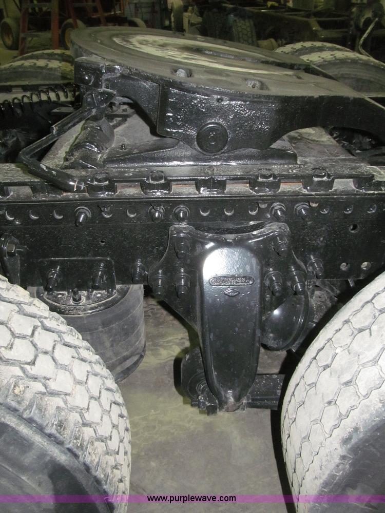 image for item B5348 1998 Freightliner FLD120 day cab semi truck