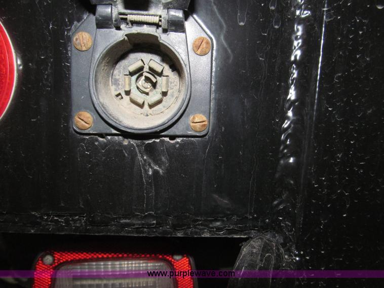 image for item B5348 1998 Freightliner FLD120 day cab semi truck