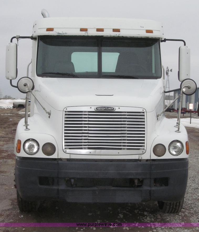 image for item B5349 2001 Freightliner Century Class day cab semi truck