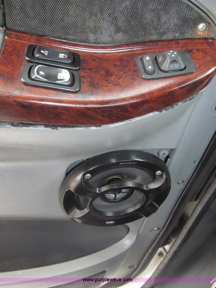 image for item B5349 2001 Freightliner Century Class day cab semi truck