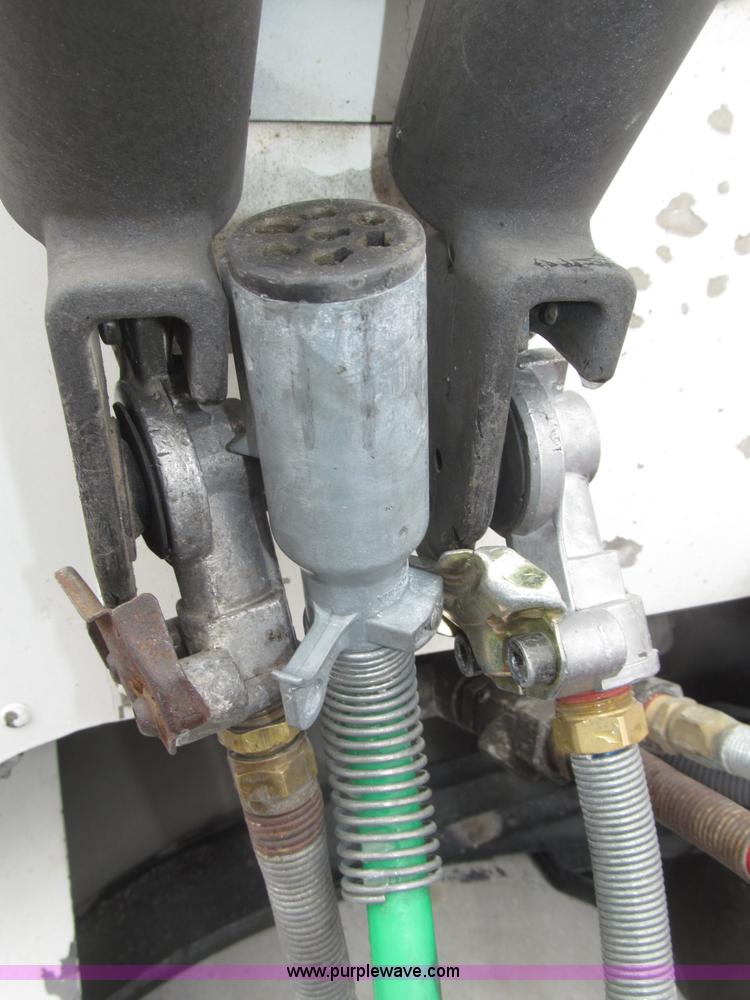 image for item B5349 2001 Freightliner Century Class day cab semi truck