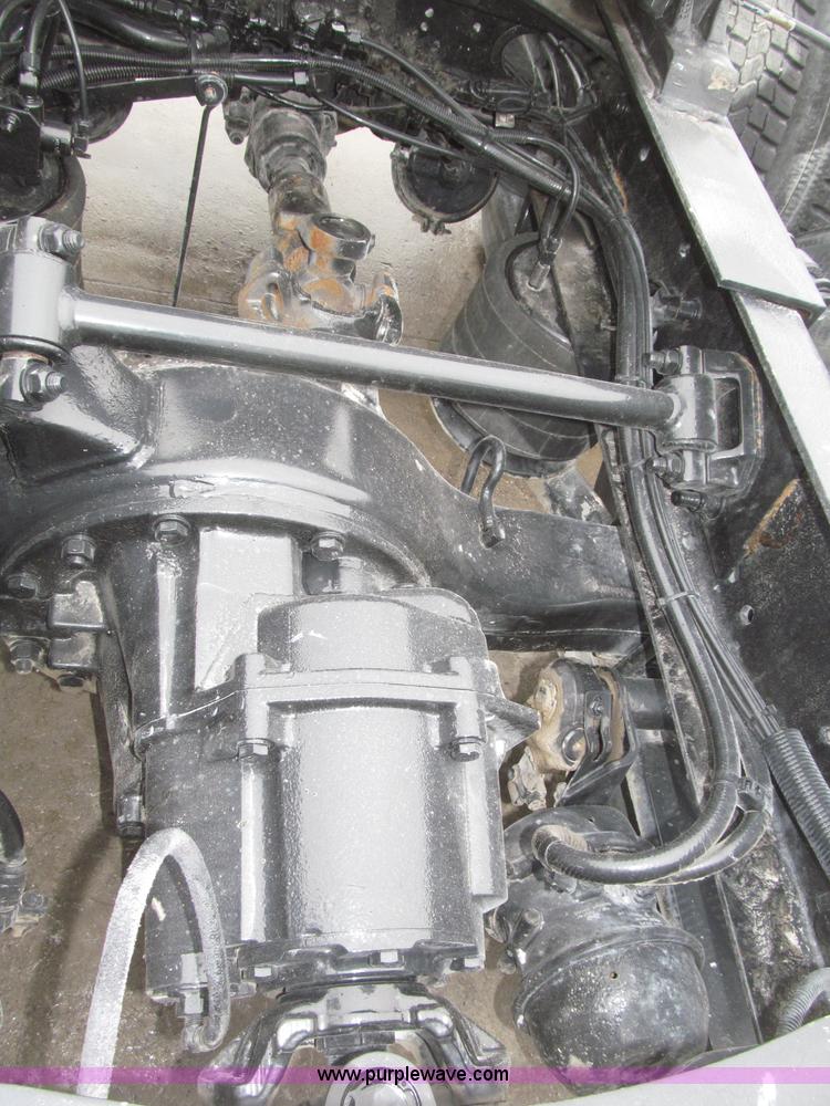 image for item B5349 2001 Freightliner Century Class day cab semi truck