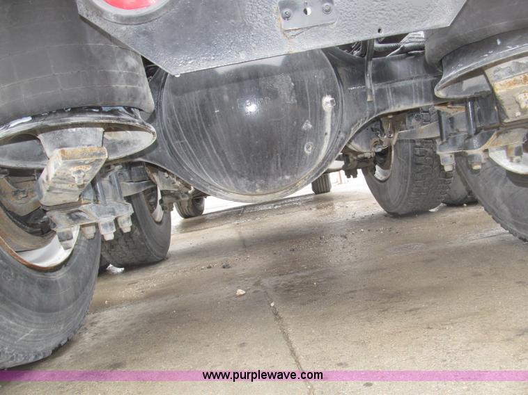 image for item B5349 2001 Freightliner Century Class day cab semi truck