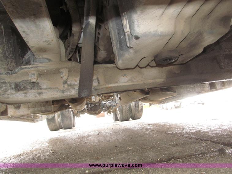 image for item B5349 2001 Freightliner Century Class day cab semi truck