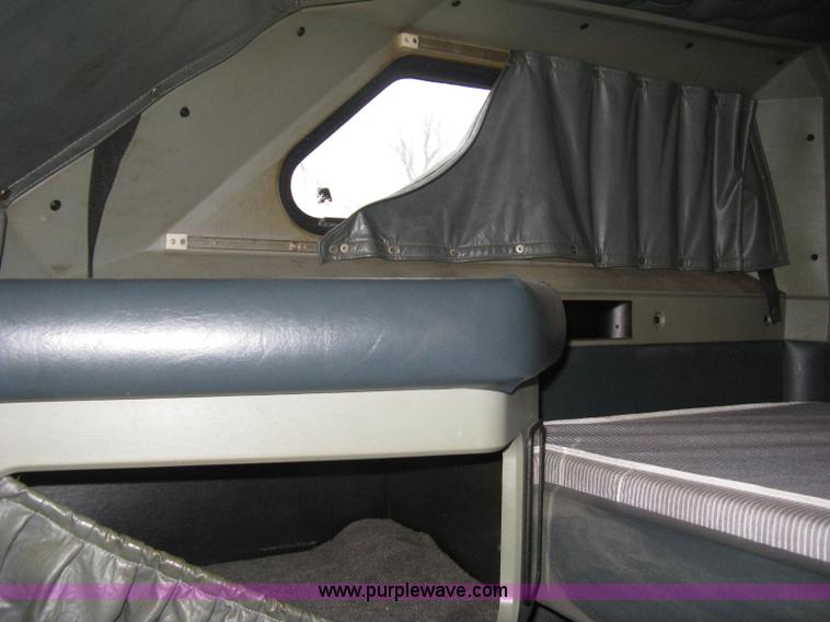 image for item B8407 1996 Kenworth T600B semi truck