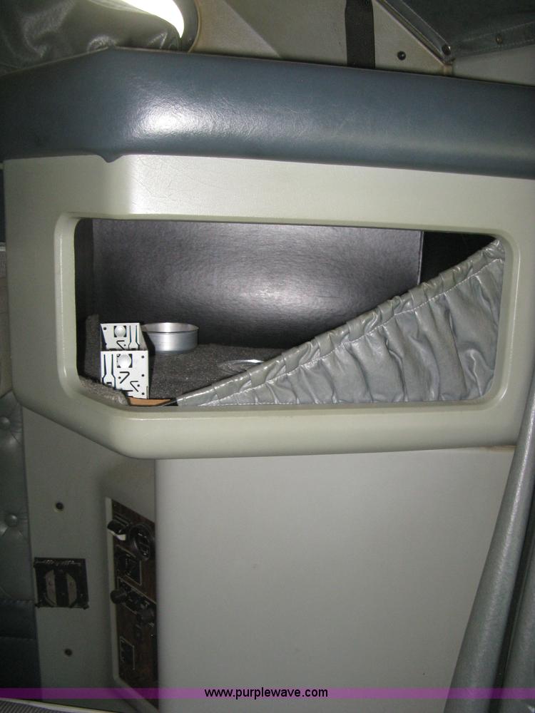 image for item B8407 1996 Kenworth T600B semi truck