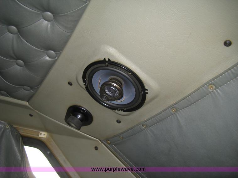 image for item B8407 1996 Kenworth T600B semi truck