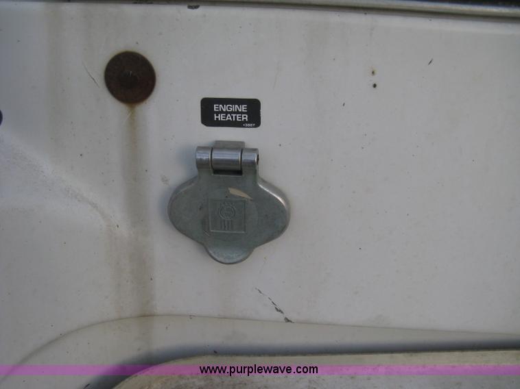 image for item B8407 1996 Kenworth T600B semi truck