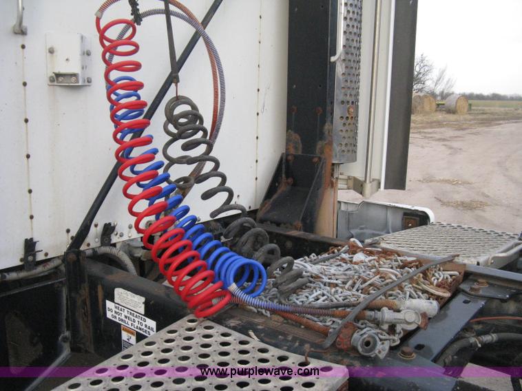 image for item B8407 1996 Kenworth T600B semi truck