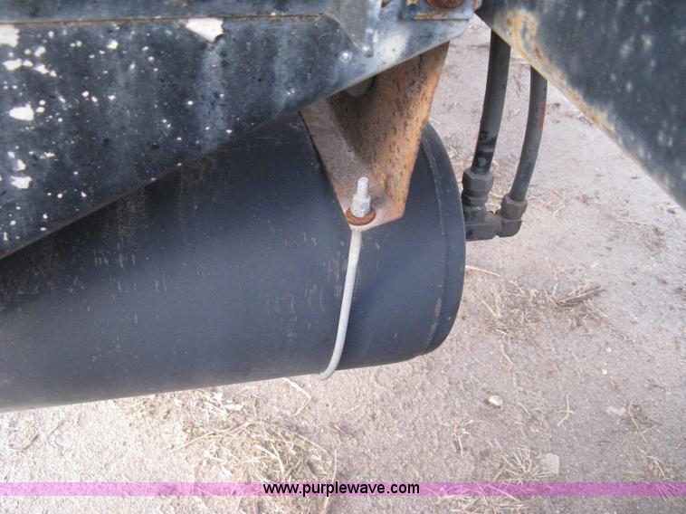 image for item B8407 1996 Kenworth T600B semi truck