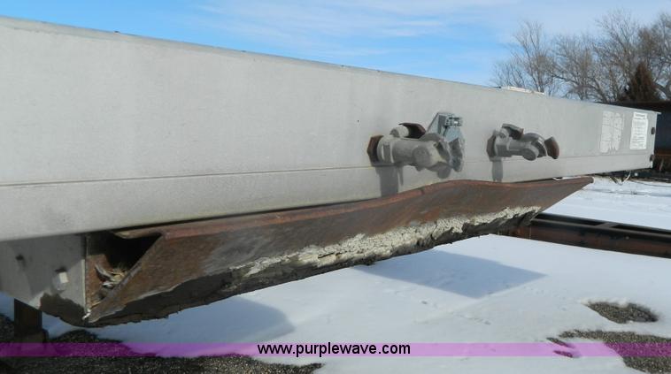 image for item G7685 1993 Reitnouer 48' aluminum trailer