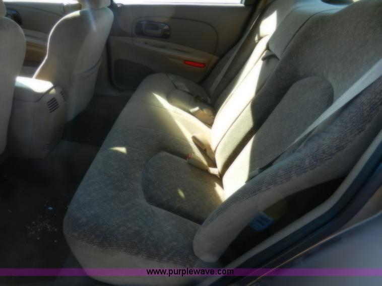 image for item A3903 1999 Chrysler Concorde LX