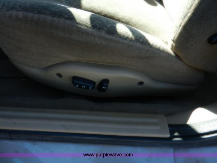 image for item A3903 1999 Chrysler Concorde LX