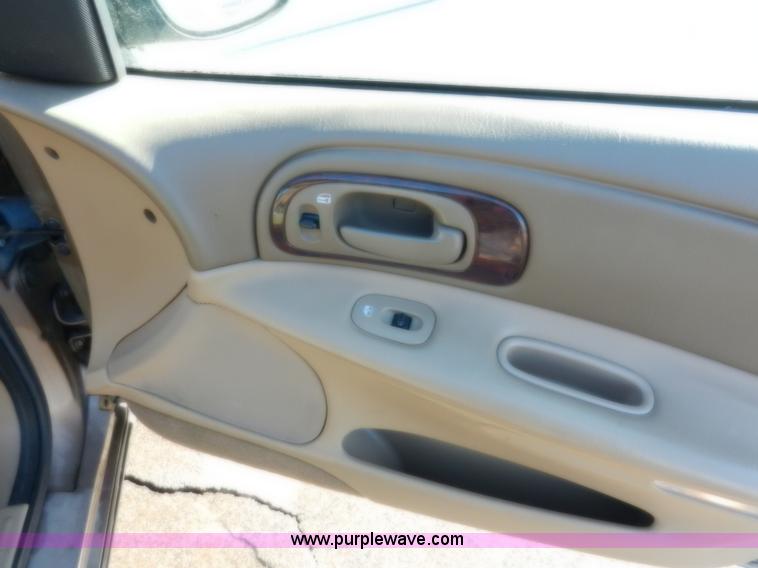 image for item A3903 1999 Chrysler Concorde LX