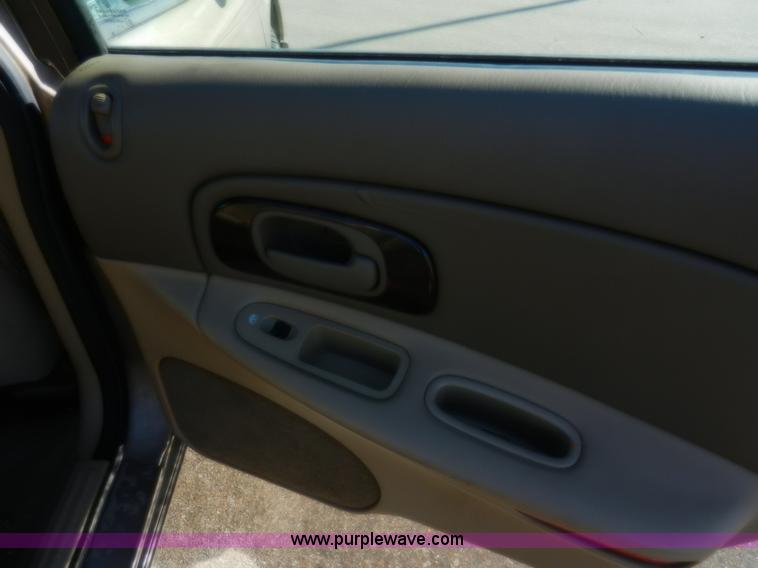 image for item A3903 1999 Chrysler Concorde LX