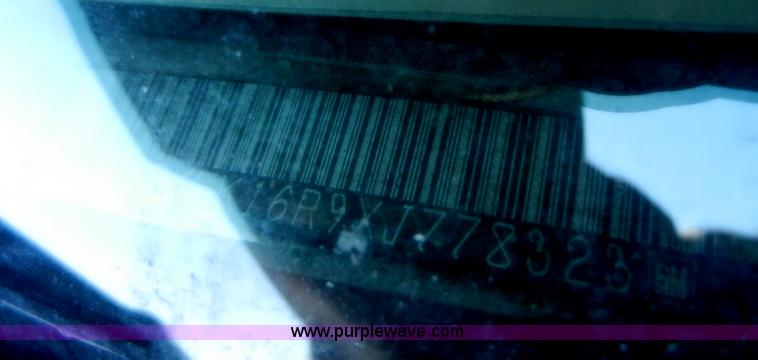 image for item A3904 1999 GMC Suburban 1500 SLT SUV