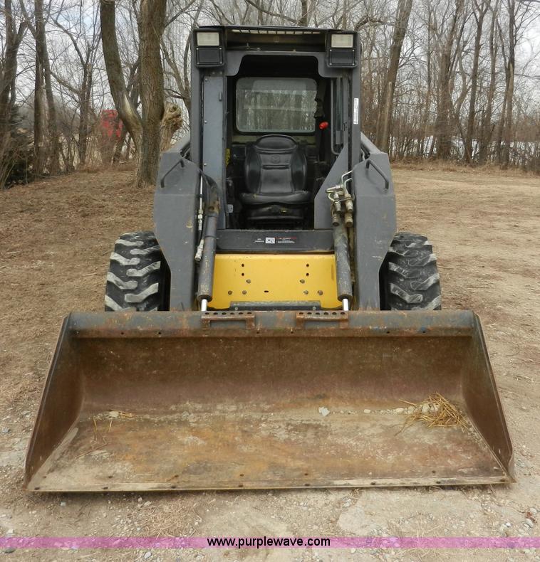 image for item AB9597 New Holland LS180 skid steer