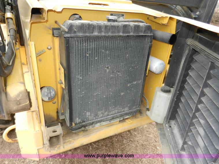 image for item AB9597 New Holland LS180 skid steer